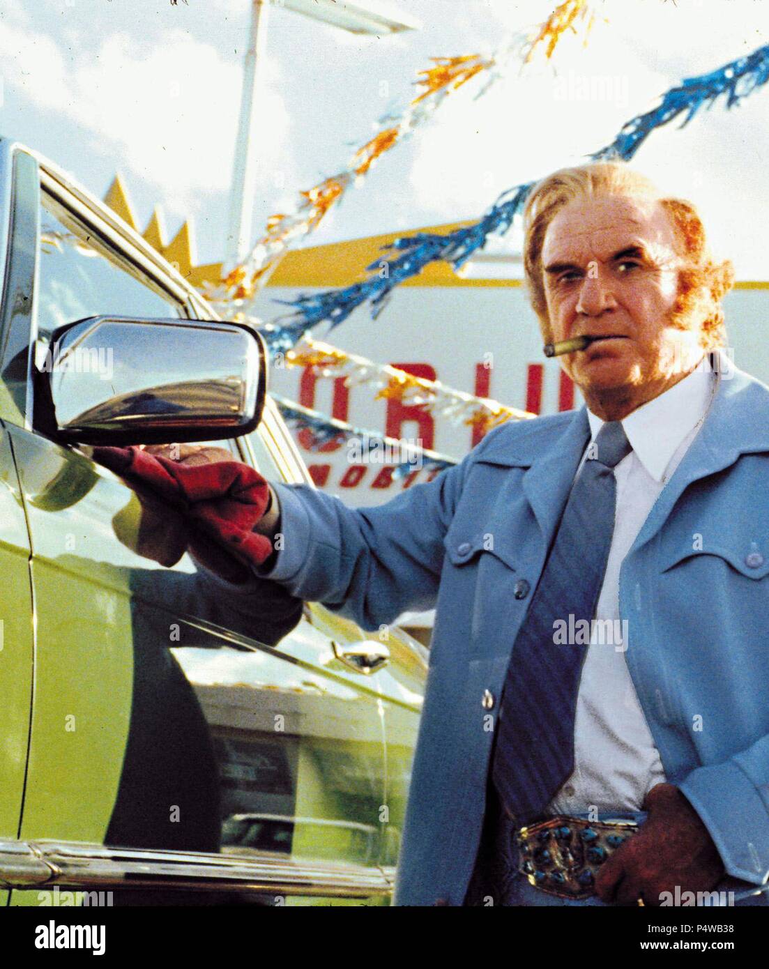 Film Original Titre : VOITURES D'OCCASION. Titre en anglais : VOITURES D'OCCASION. Directeur : Robert Zemeckis Film. Année : 1980. Stars : Jack Warden. Credit : Columbia Pictures / Album Banque D'Images