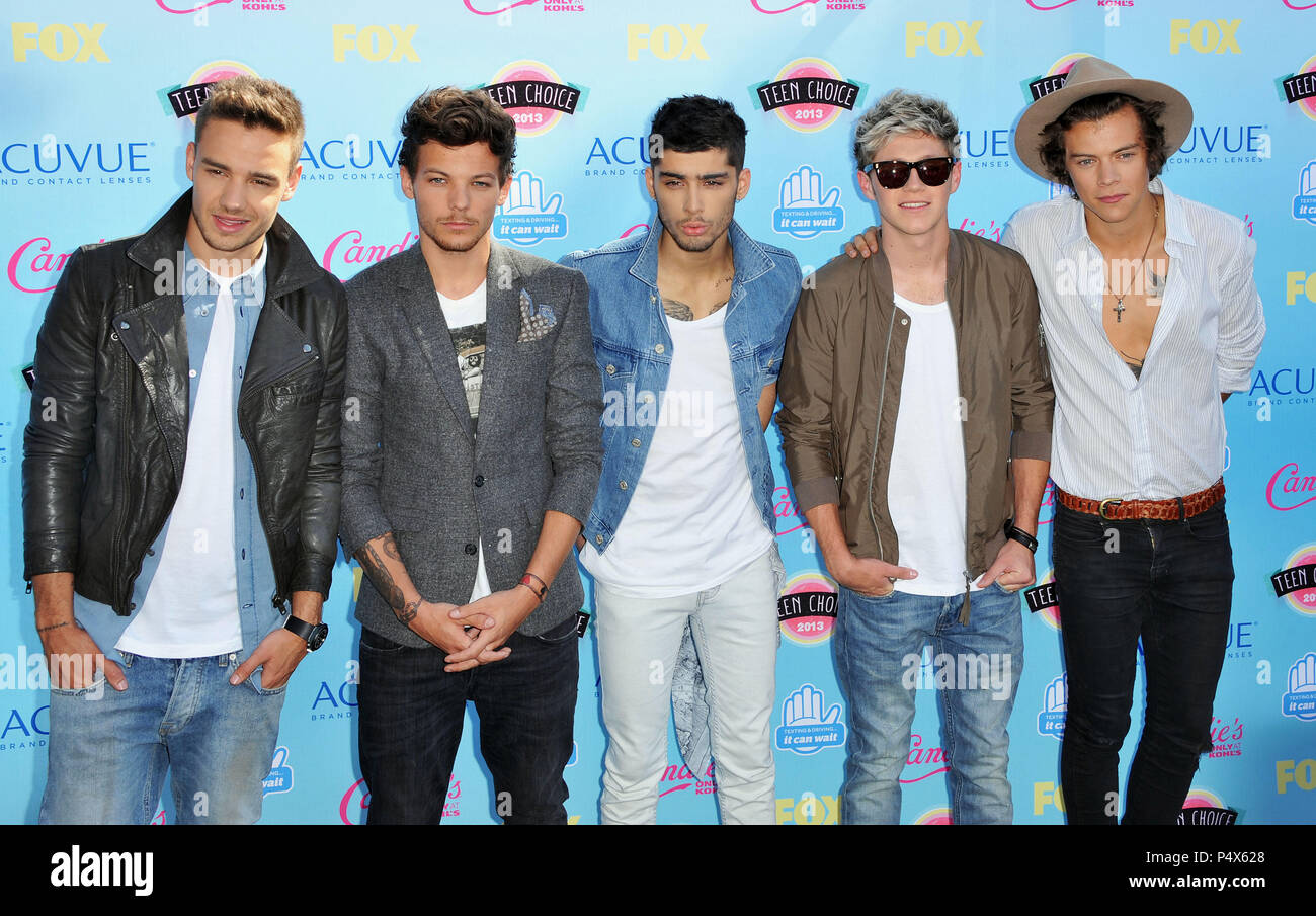 Une Direction - Liam Payne, Louis Tomlinson, Zayn Malik, Niall Horan et Harry Styles aux Teen Choice Awards 2013 à l'Universal Amphitheatre de Los Angeles.Une Une Direction - Liam Payne, Louis Tomlinson, Zayn Malik, Niall Horan et Harry Styles 060 cas à Hollywood Life - Californie, Red Carpet Event, USA, Cinéma, Célébrités, photographie, Bestof, Arts, Culture et divertissement, Célébrités, Mode Topix Meilleur de Hollywood, la vie, événement dans la vie d'Hollywood, Californie - Tapis rouge et en backstage, cinéma, télévision, célébrités, célébrités de la musique, Topix acteurs du même movi Banque D'Images