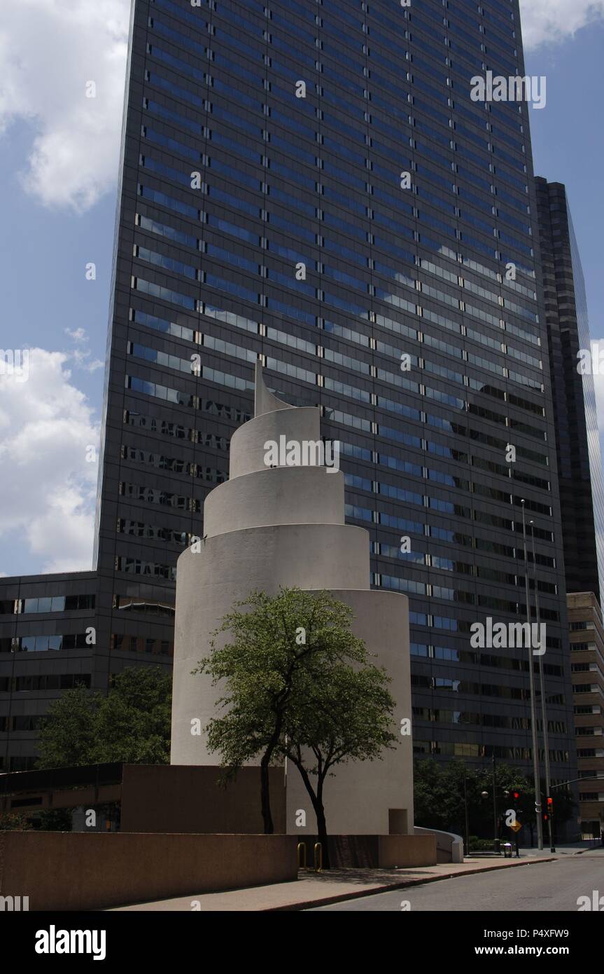 CAPILLA en forma de espiral en la PLAZA DE ACCIÓN DE GRACIAS (MERCI-DONNER SQUARE), en el centro de la ciudad. DALLAS. Estado de Texas. Estados Unidos. Banque D'Images