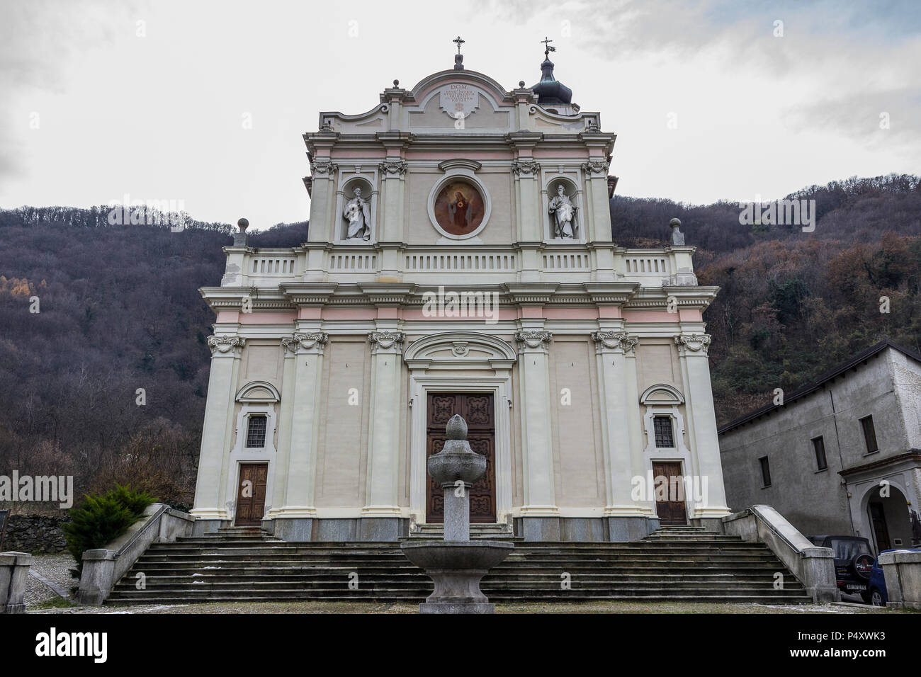 L'église de Chiusa di San Michele in Val di Susa Banque D'Images