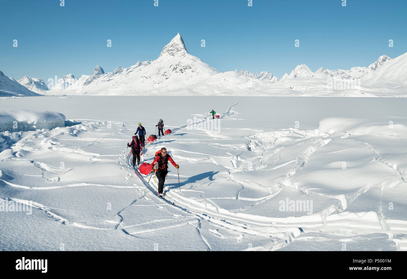 Le Groenland, Schweizerland Alpes, Kulusuk Kulusuk, ski de randonnée, Banque D'Images