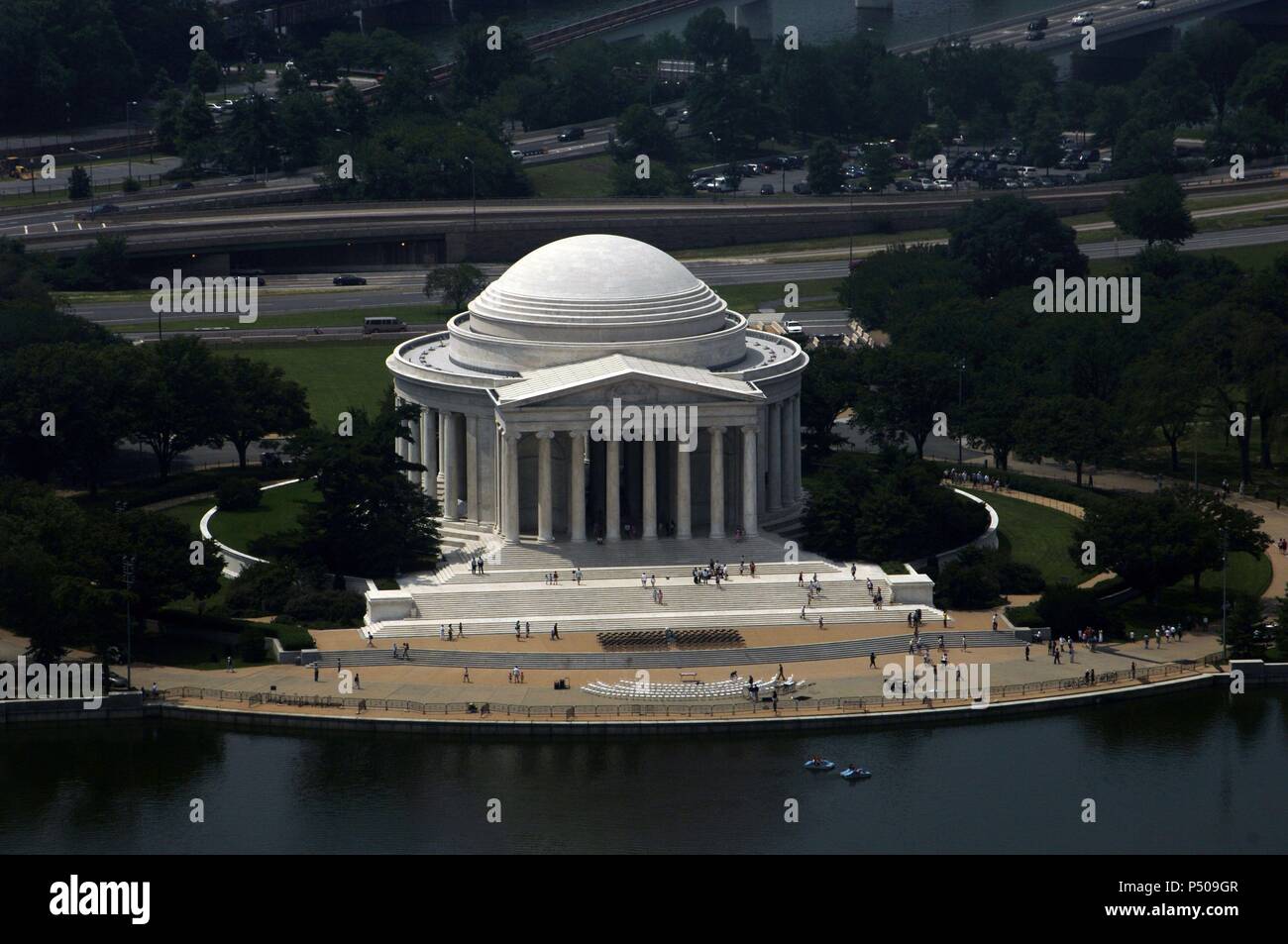 United States. Washington D.C. Thomas Jefferson Memorial. Dédié à T. Jefferson, le 3ème Président et l'un des pères fondateurs des États-Unis (1743-1826). Principal auteur de la Déclaration d'indépendance (1776). Banque D'Images