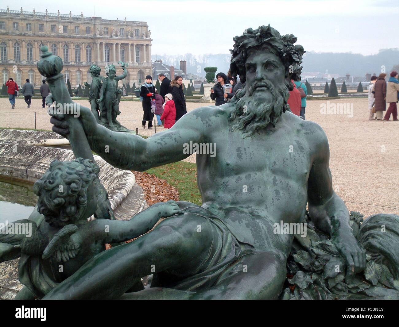 La France. Palais de Versailles. 17e siècle. De l'extérieur. La sculpture. Banque D'Images