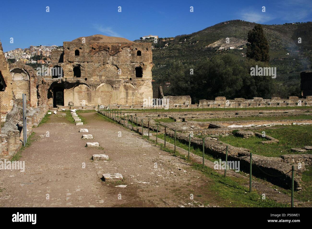 L'Italie. La Villa d'Hadrien. Villa impériale construite par l'empereur Hadrien (76-138). 2e siècle. La Cour d'or. Tivoli. Banque D'Images