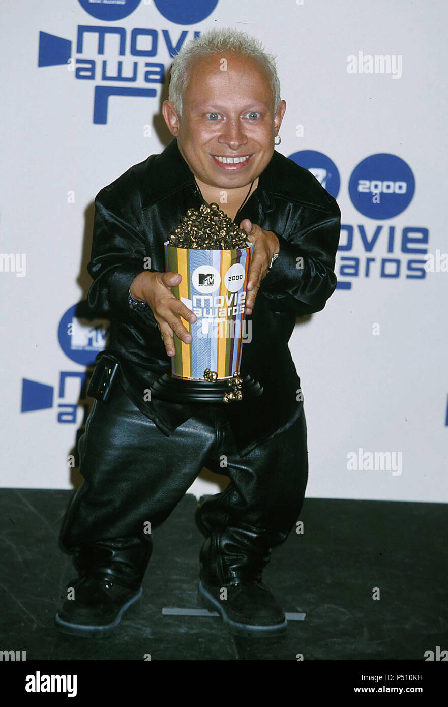 - Verne Troyer-minnie moi-mtv.jpgTroyer Verne-minnie moi-mtv événement dans la vie d'Hollywood, Californie - Red Carpet Event, USA, Cinéma, Célébrités, photographie, Bestof, Arts, Culture et divertissement, Célébrités, Mode Topix Meilleur de Hollywood, la vie, événement dans la vie d'Hollywood, Californie - une remise de trophée, backstage, cinéma, télévision, célébrités, célébrités de la musique, Topix Bestof, Arts, Culture et loisirs, photographie, tsuni@Gamma-USA.com , Tsuni enquête de crédit / USA, 2000-2001-2002-2003-2004-2005-2006-2007-2008-2009 Banque D'Images