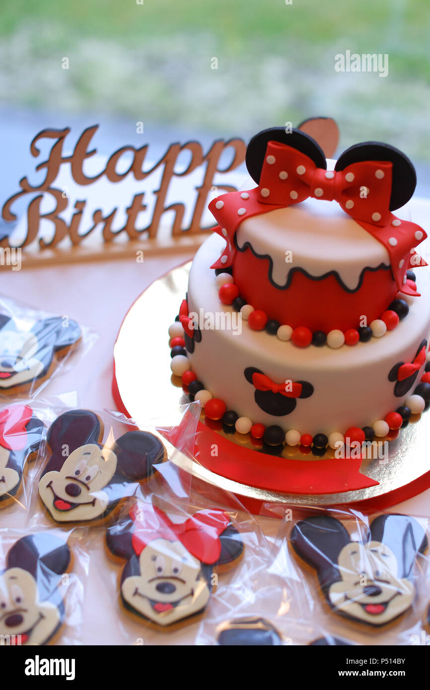 Gateaux D Anniversaire De Mickey Mouse Photo Stock Alamy Gateaux D Anniversaire De Mickey Mouse Photo Stock Alamy