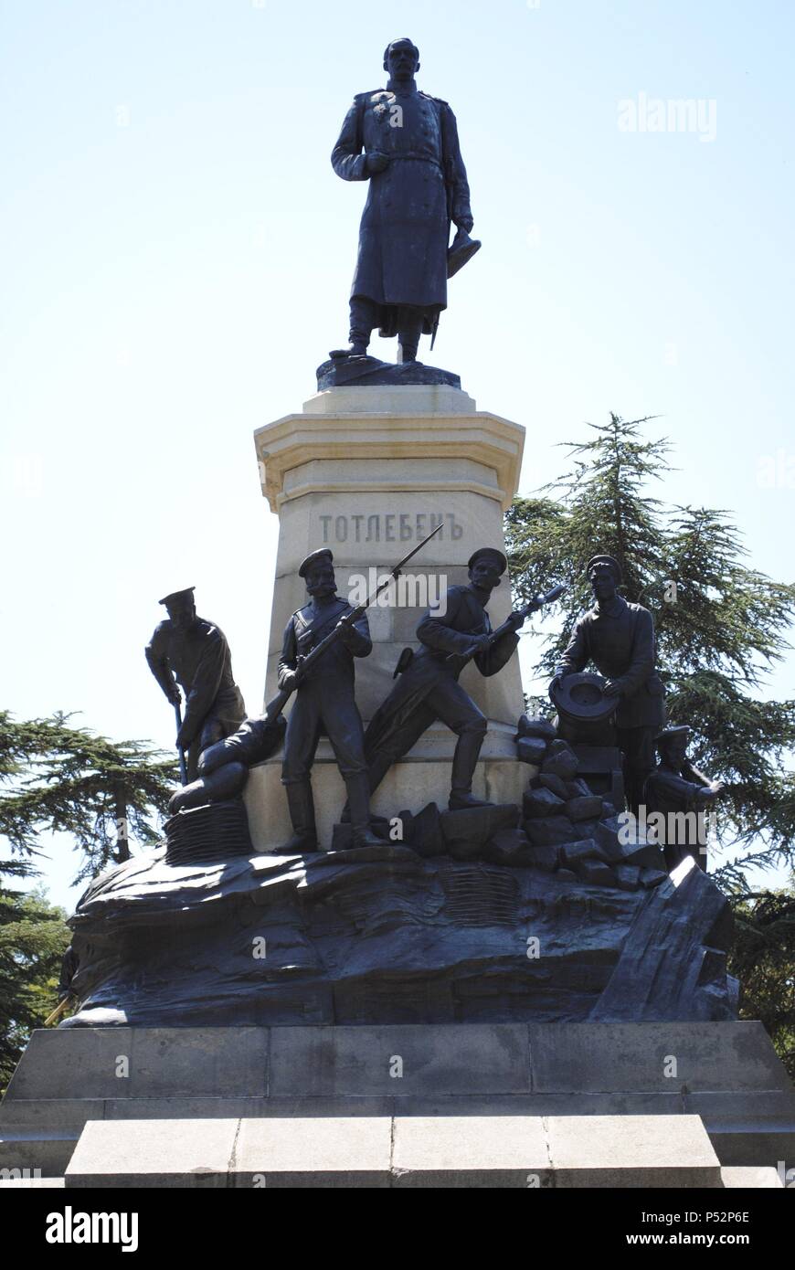 L'Ukraine. Sébastopol. Monument (1909) de Général Russe Eduard Ivanovitch Totleben (1818-1884) et des défenseurs de la ville pendant la guerre de Crimée. Péninsule de Crimée. Banque D'Images