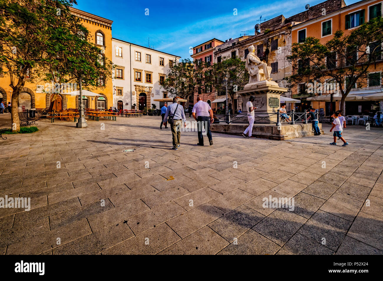 Italie Sardaigne Sassari Piazza Tola Photo Stock - Alamy