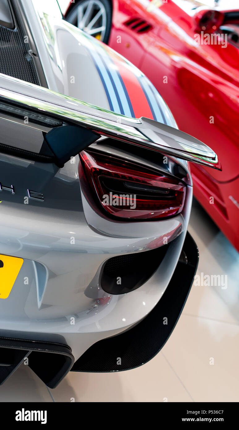 L'arrière d'une Porsche 918 Hypercar moderne Banque D'Images