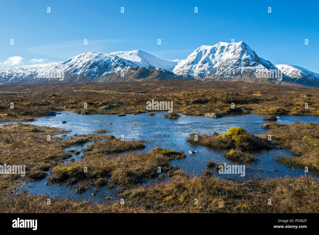 Crèise et Meall na Sròn a' Bhùiridh Blackmount dans la gamme, à partir de l'ancienne route près de l'Hôtel Kings House, Rannoch Moor, région des Highlands, en Écosse, Royaume-Uni Banque D'Images