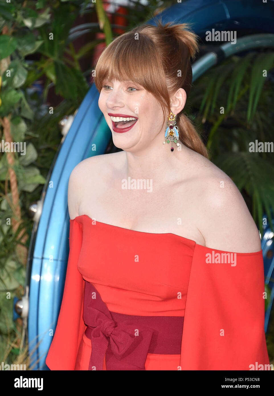 BRYCE DALLAS HOWARD, actrice américaine assiste à la première de Universal Pictures et Amblin Entertainment's 'Jurassic World : Fallen Kingdom' à Walt Disney Concert Hall le 12 juin 2018 à Los Angeles, Californie. Photo : Jeffrey Mayer Banque D'Images