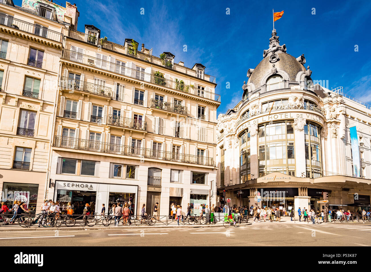 Les belles rues du Marais à Paris, France Banque D'Images
