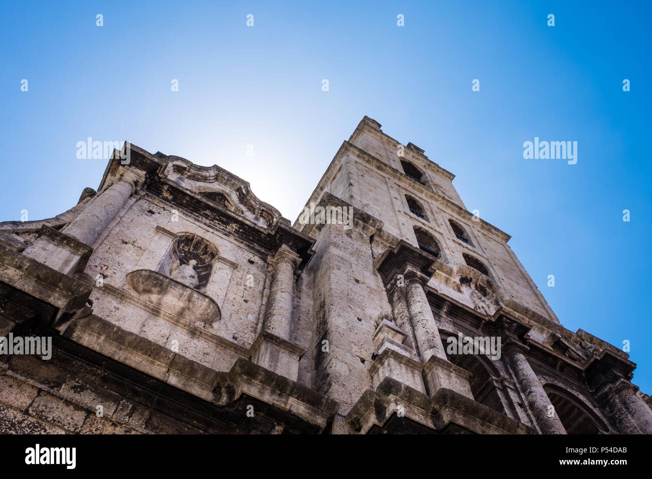 La HAVANE, CUBA - CIRCA MAI 2016 : Convento San Francisco de Asis à La Havane. Banque D'Images
