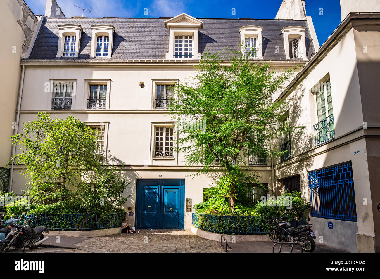 Les belles rues du Marais à Paris, France Banque D'Images