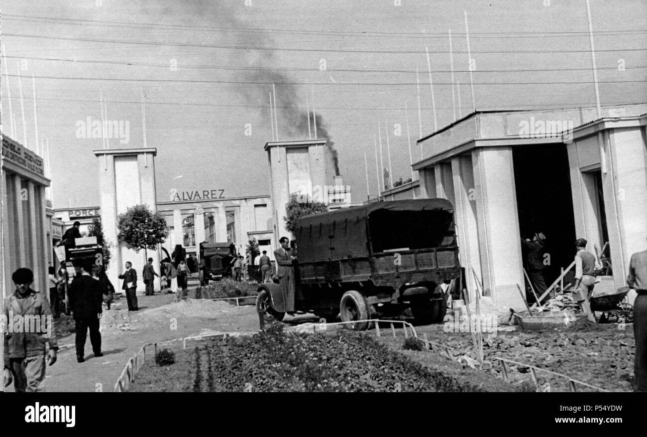 Recinto de la feria industrial en Vigo, inaugurada por Francisco Franco en 1940. Banque D'Images