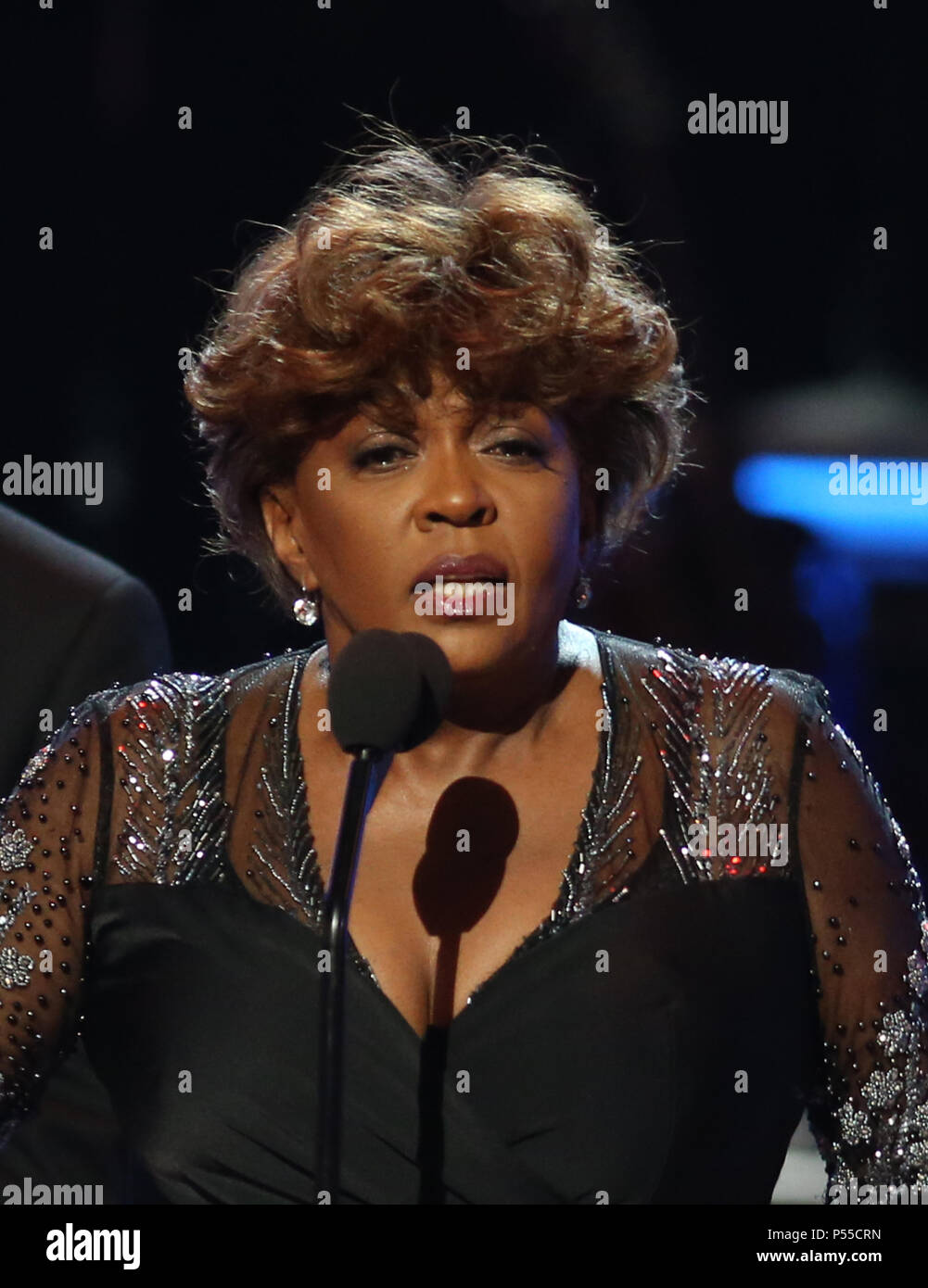 LOS ANGELES, CA - le 24 juin : Anita Baker, au BET Awards 2018 - Spectacle au théâtre de Microsoft à Los Angeles, Californie le 24 juin 2018. Credit : Faye Sadou/MediaPunch Banque D'Images