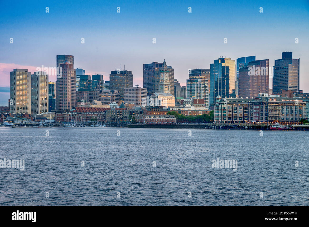 Vue sur le centre-ville de Boston, USA au coucher du soleil Banque D'Images
