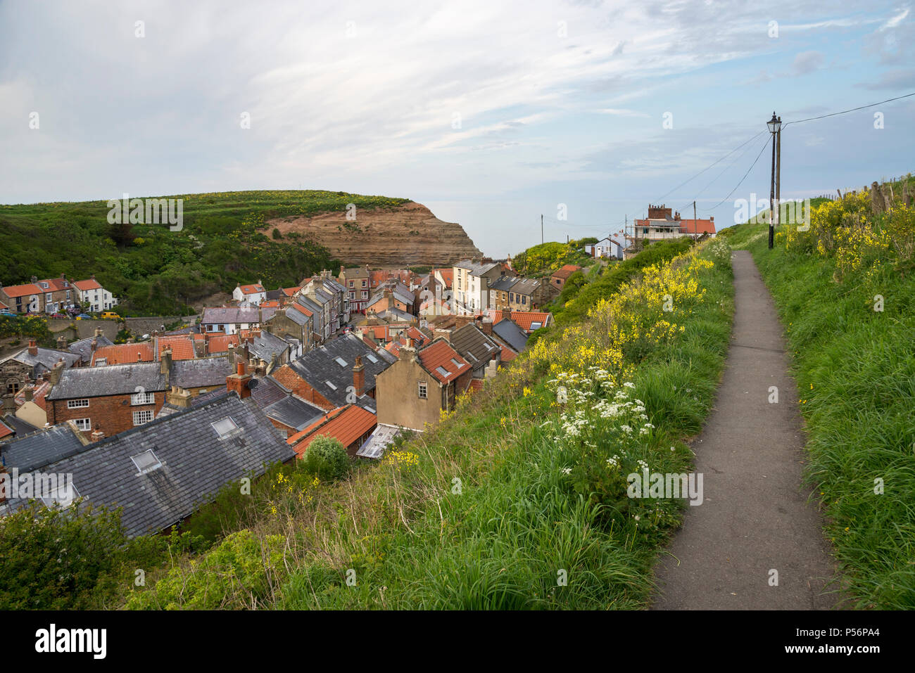 Le village pittoresque de Staithes, North Yorkshire, Angleterre. Banque D'Images