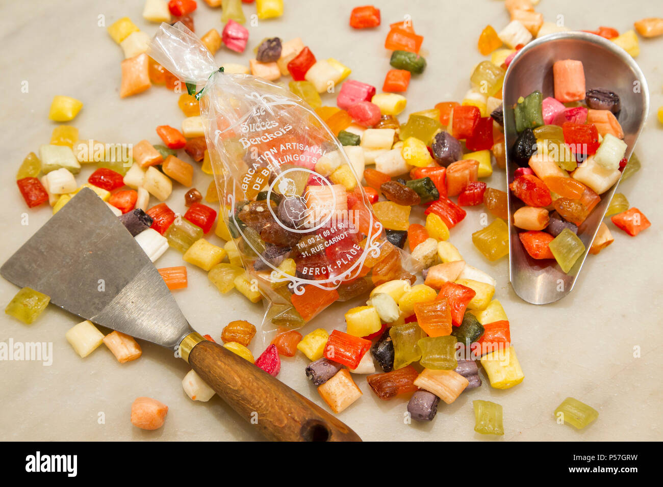 Berck (nord de la France) : 'Succes' Berckois, traditionnel fabrication de pastilles (des bonbons) Banque D'Images