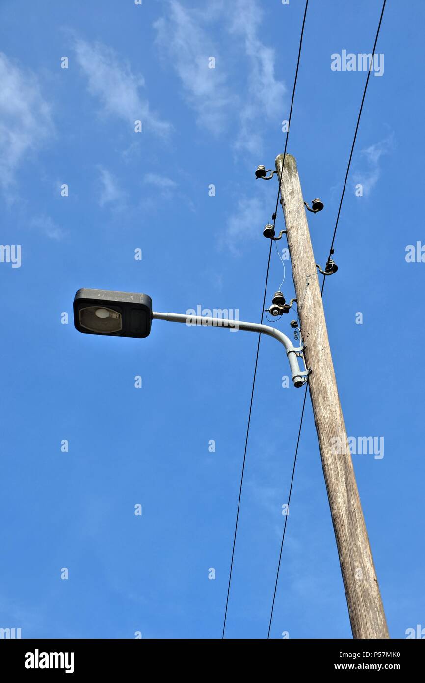 Vieille lampe de rue sur l'accotement à Magdebourg Banque D'Images