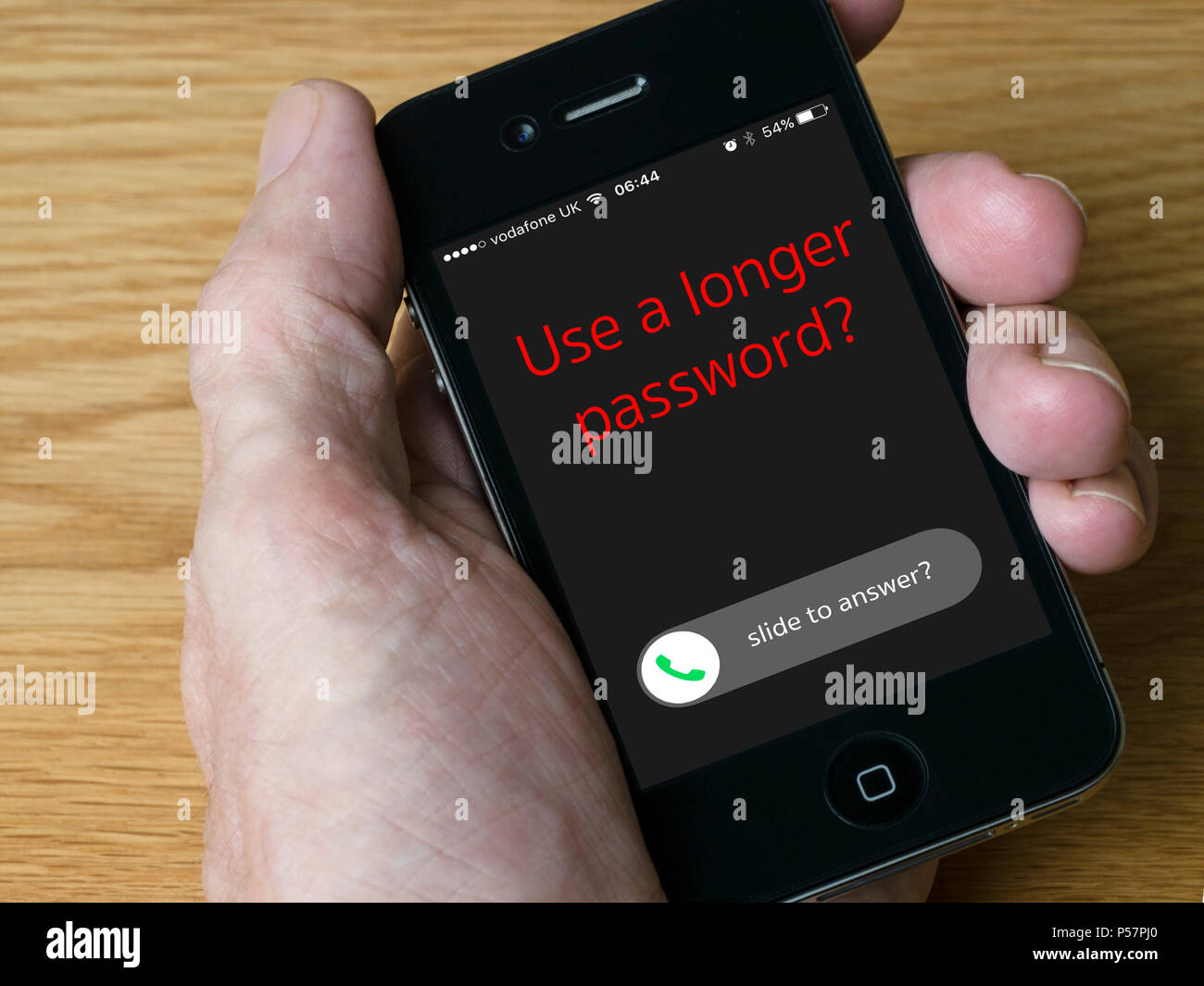 Notion de droit - à la suite de la divulgation de l'GrayKey iPhone unlocker il est recommandé d'utiliser plus longtemps, plus fort de codes / mots de passe. Banque D'Images