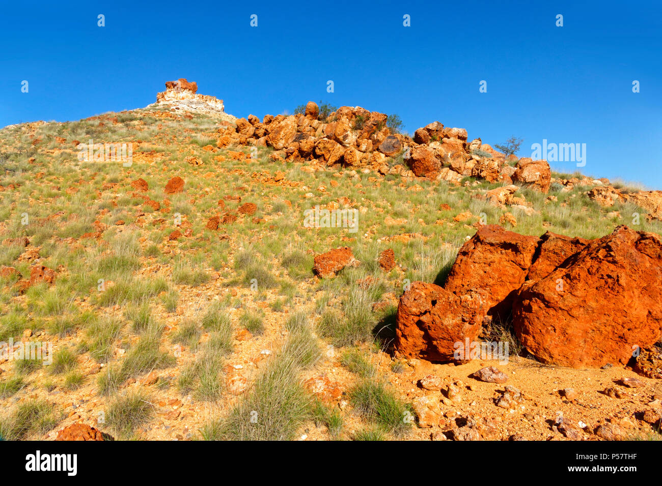 La formation du paysage dans l'arrière-pays australien, Pilbara, Australie du nord-ouest Banque D'Images