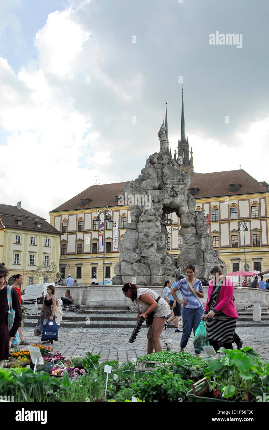 Fontaine Parnasse de légumes du marché dans le vieux Brno, Moravie du Sud, République Tchèque Banque D'Images