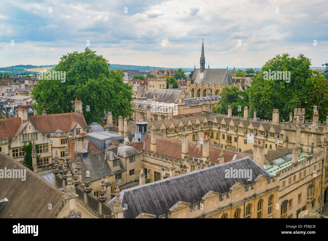 Vue aérienne de l'Exeter College d'Oxford et de la ville haut de Église de l'Université de St Marie la Vierge au Royaume-Uni Banque D'Images