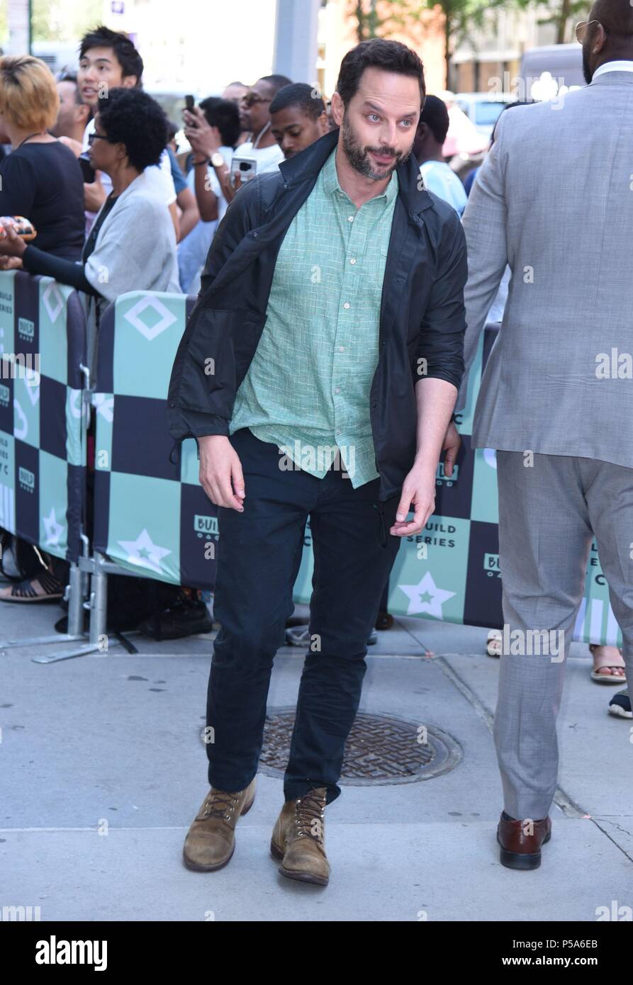 New York, NY, USA. 26 Juin, 2018. Nick Kroll, vu à construire ensemble pour promouvoir l'oncle a appelé dehors et environ pour la célébrité Candids - TUE, New York, NY Le 26 juin 2018. Credit : Derek Storm/Everett Collection/Alamy Live News Banque D'Images