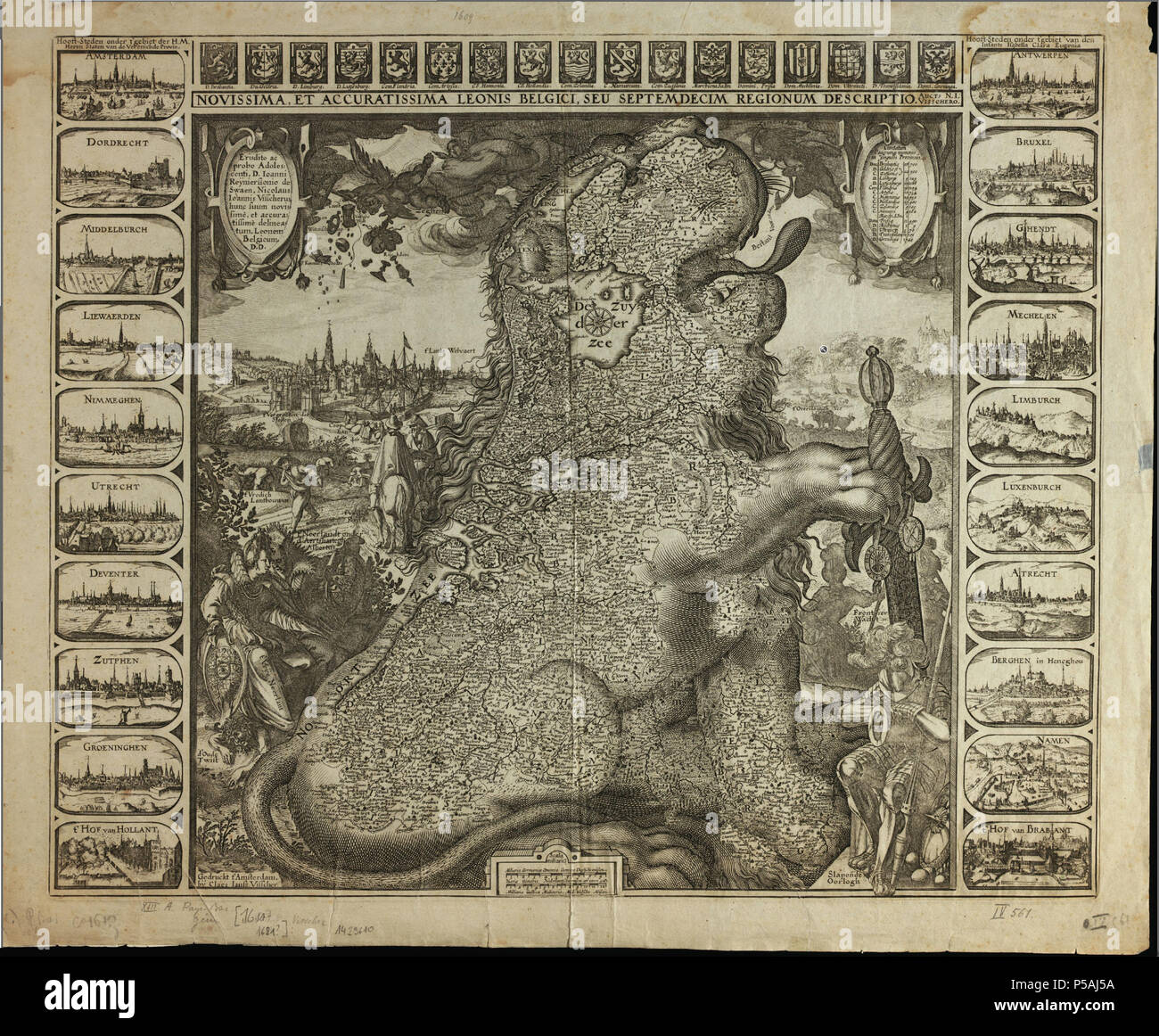 N/A. Nederlands : Kaart van de Nederlanden zeventiende eeuw en de dans de vorm van een leeuw. Samengesteld uit negen captures d'écran. Titre : Novissima et Accuratissima Belgici Leonis ; Taille : 464 x 565 mm . 1609. Visscher, Claes Jansz. 181609 Novissima et Accuratissima Belgici Leonis Visscher Banque D'Images