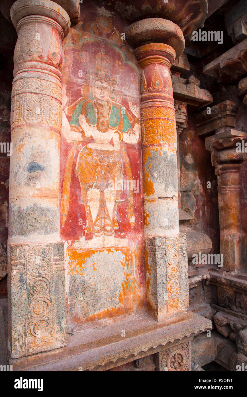 La peinture murale à l'entrée au temple deux Dwarapalakas, Temple d'Airavatesvara, Darasuram, Tamil Nadu Banque D'Images