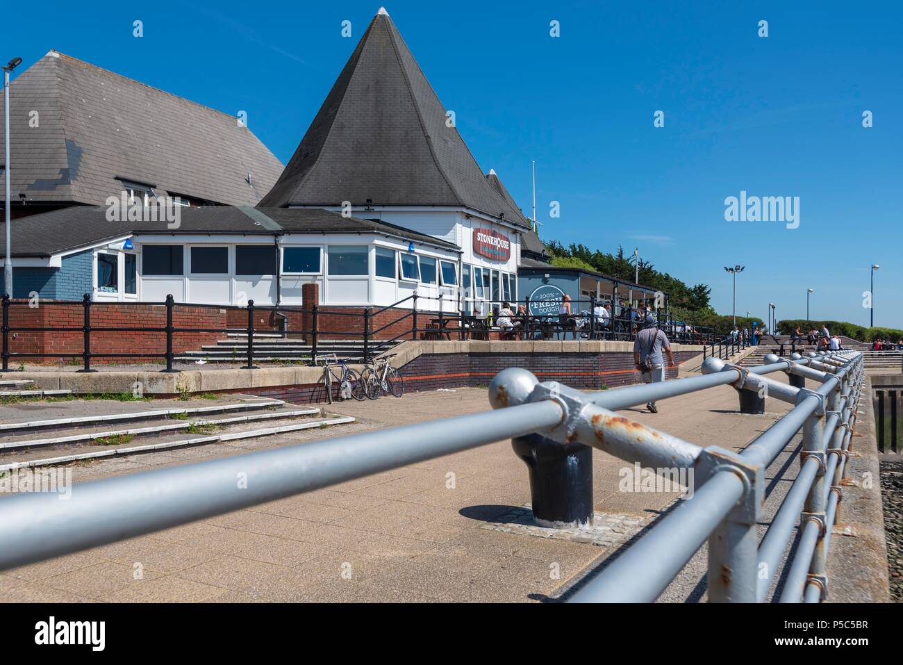 Liverpool La Brittania Inn sur Otterspool Prom. Promenade Nord-ouest de l'Angleterre. Merseyside Banque D'Images