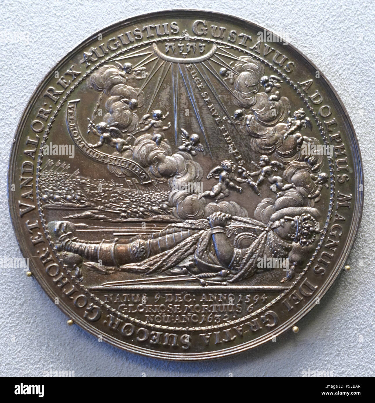 N/A. Anglais : Exposition dans le Bode-Museum, Berlin, Allemagne. Ce travail est dans le parce que l'artiste est mort il y a plus de 100 ans. La photographie était permise dans le musée sans restriction. 12 novembre 2014, 09:46:48. Daderot 430 Mort du roi Gustave II Adolphe de Suède, par Sebastion Dadler, 1632 - 1634, cette impression Bode-Museum - DSC02813 Banque D'Images