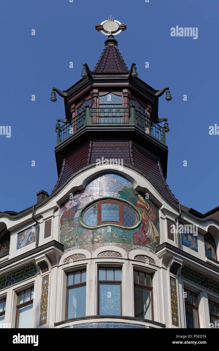 Maison de style Art nouveau avec la tour chinoise, le café historique Riquet, Leipzig, Saxe, Allemagne Banque D'Images