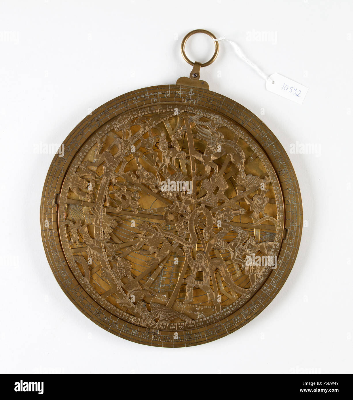 10552 förgylld mässing 143 av Astrolabium de cirka, 1540-1570 - Skoklosters slott - 92889 Banque D'Images