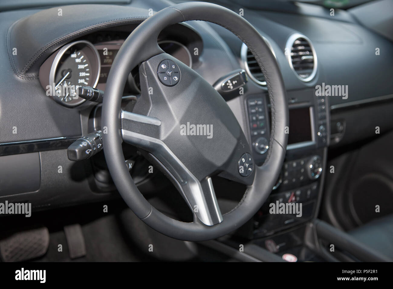 L'intérieur de voitures de luxe Banque D'Images