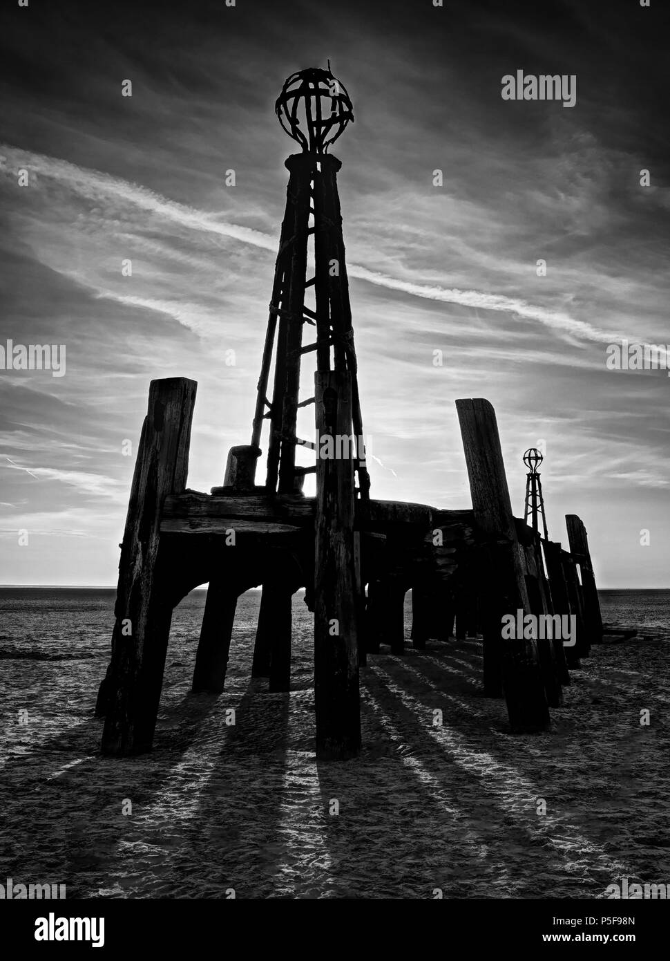L'ancienne jetée à St Annes on sea vers le coucher du soleil Banque D'Images