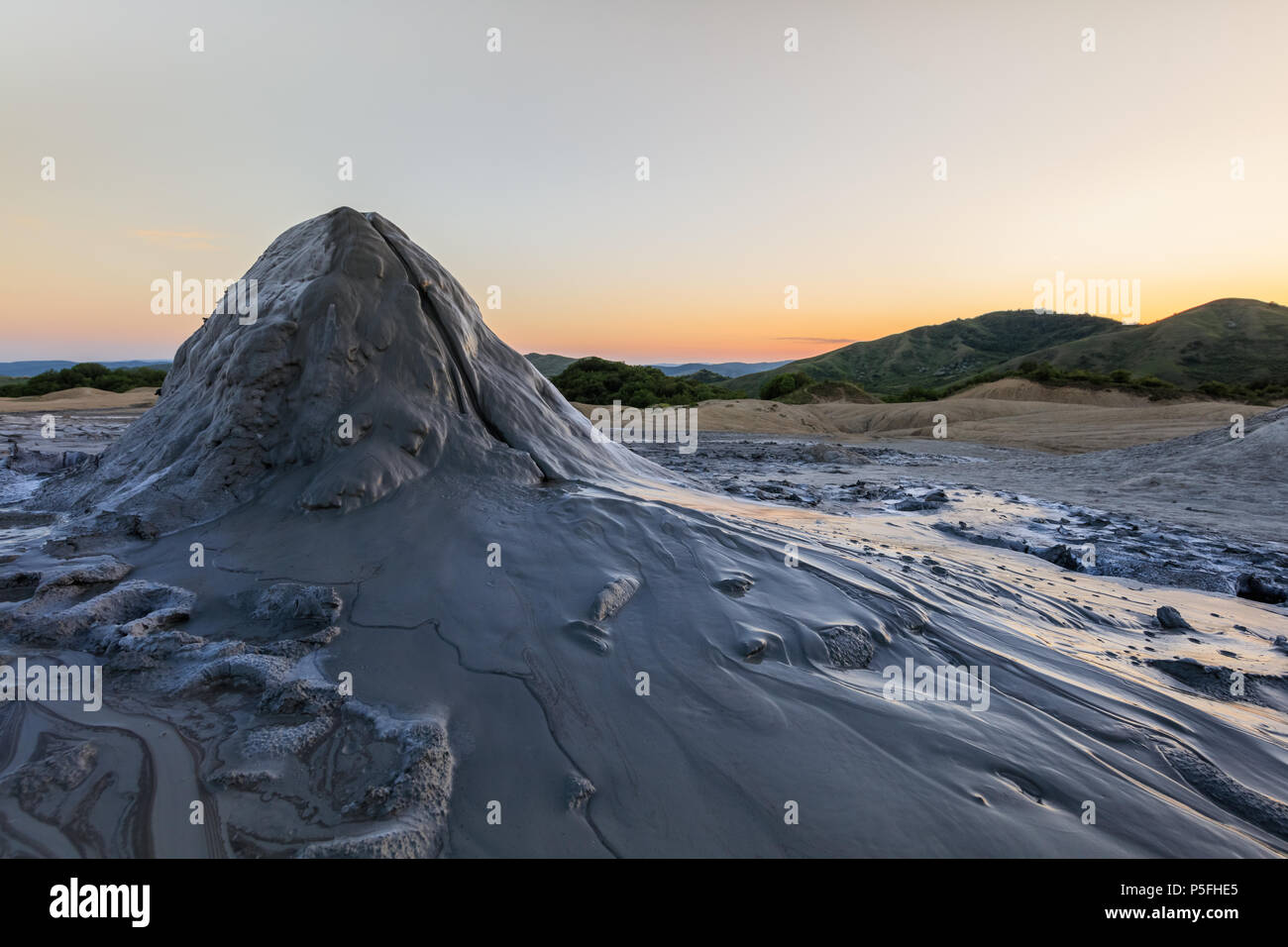 Paysage de volcans de boue. Le comté de Buzau, Roumanie Banque D'Images