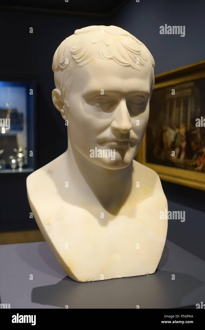 N/A. Anglais : Exposition dans le Musée des beaux-arts de Montréal - Montréal, Québec, Canada. 28 septembre 2016, 10:40:35. Daderot 252 Buste de Napoléon I, après Antoine-Denis Chaudet, début des années 1800, le marbre - Musée des beaux-arts de Montréal - Montréal, Canada - DSC08641 Banque D'Images