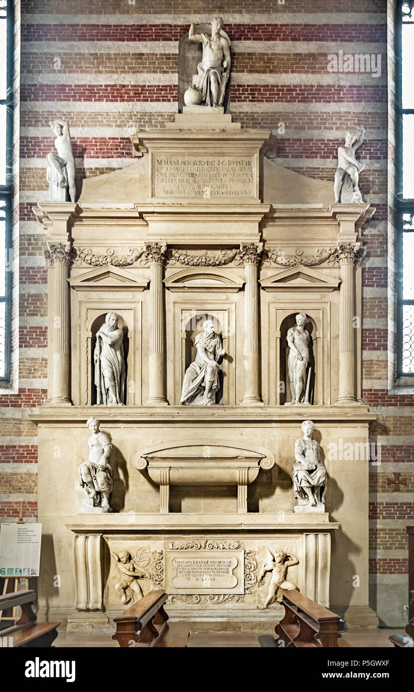 N/D N/A. N/A 347 de l'Église Eremitani (Padoue) - Intérieur - Mausoleo di Marco Mantova Benavides de Bartolomeo Ammannati Banque D'Images