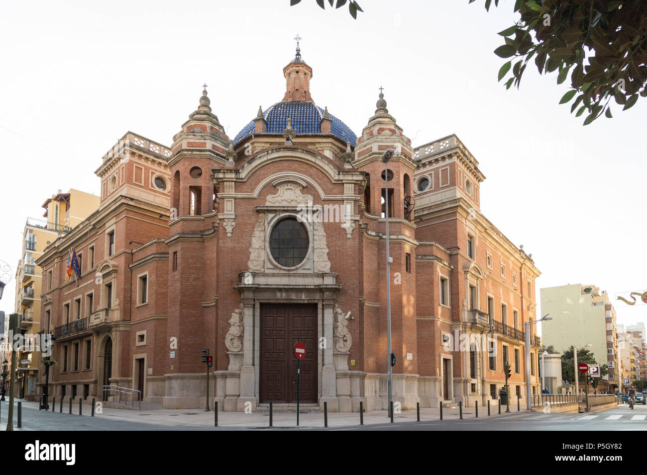 Façade principale de l'église du sang pur en Castellón de la Plana, Espagne Banque D'Images