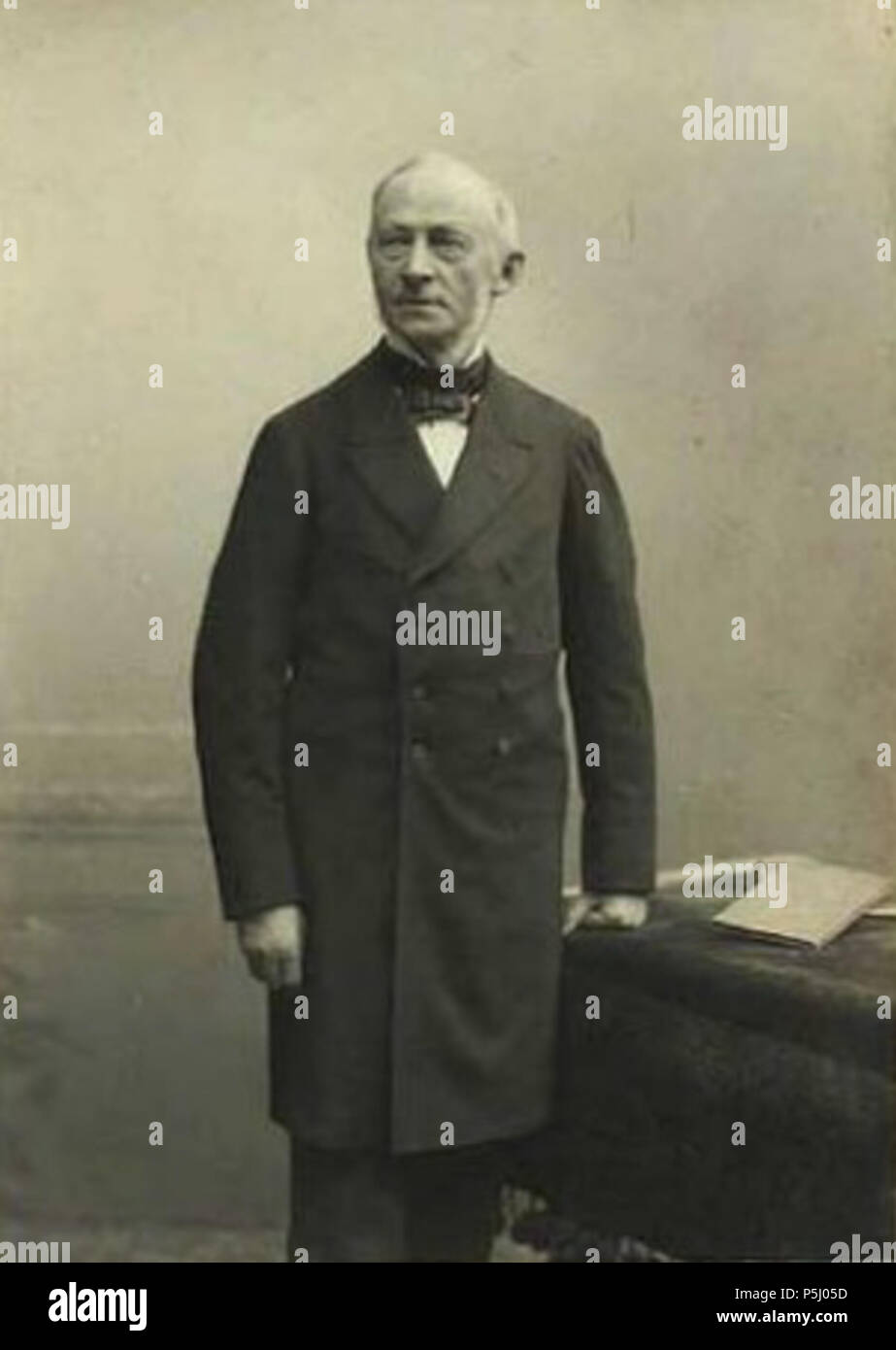 N/A. Anglais : Carl Frederik Tietgen (1829-1901), homme d'affaires danois et un industriel . avant 1901. Emil Hohlenberg (1841-1901) Noms alternatifs E. Hohlenberg, Hans Christian Adam Emil Hohlenberg photographe danois Description Date de naissance/Décès 14 Août 1841 Le 26 juin 1901 Lieu de naissance Lieu de travail de Copenhague Copenhague contrôle d'autorité : Q12309949 272 Carl Frederik Tietgen par Hohlenberg Banque D'Images