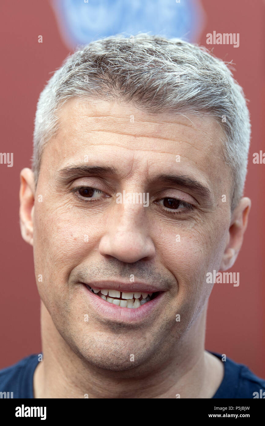 27 juin 2018, la Russie, Moscou : le football, Coupe du Monde de football. Ancien joueur de football argentin Hernan Crespo se dresse sur la Place Rouge au soccer park. Photo : Federico Gambarini/dpa Banque D'Images