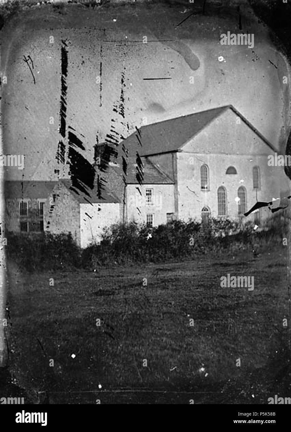 [Une chapelle] [GRAPHIC].. 1 : négatif, verre au collodion humide, n&b ; 10,5 x 8 cm. vers 1875. Thomas, John, 42 une chapelle ANL3365011 Banque D'Images