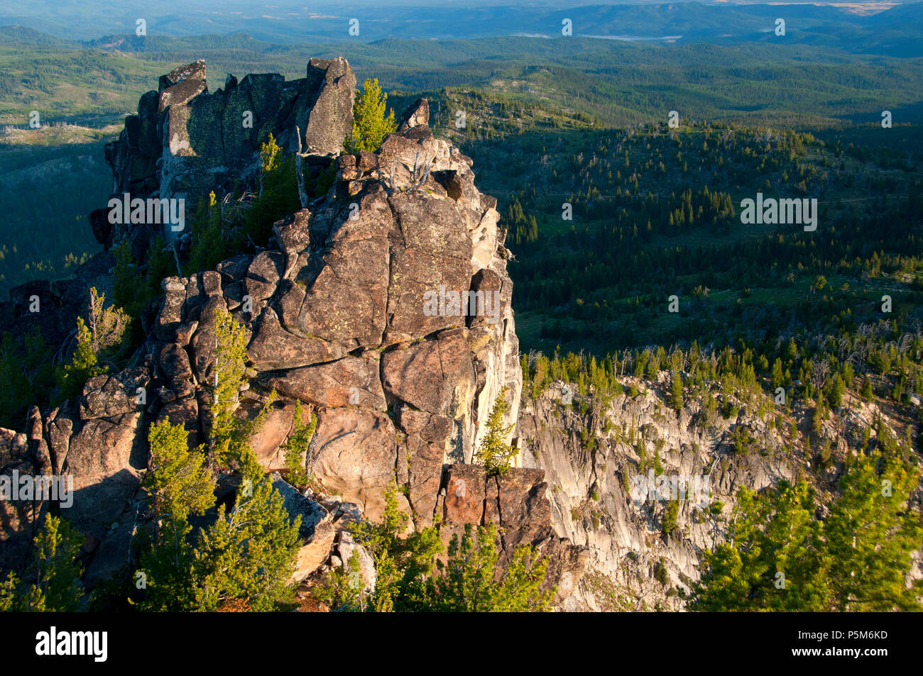 Monolithe de La Ridgeline Lacs Lookout Trail, Elkhorn National Scenic Byway, Wallowa-Whitman National Forest, Virginia Banque D'Images
