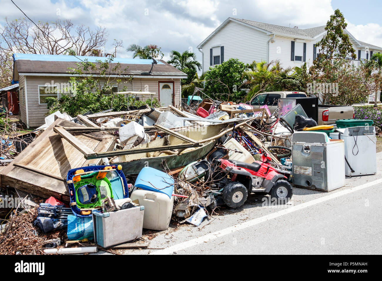 Everglades City Florida,après l'ouragan Irma,maisons résidences,nettoyage de reprise après sinistre de tempête,inondation dégâts destruction séquelles,déchets,de Banque D'Images