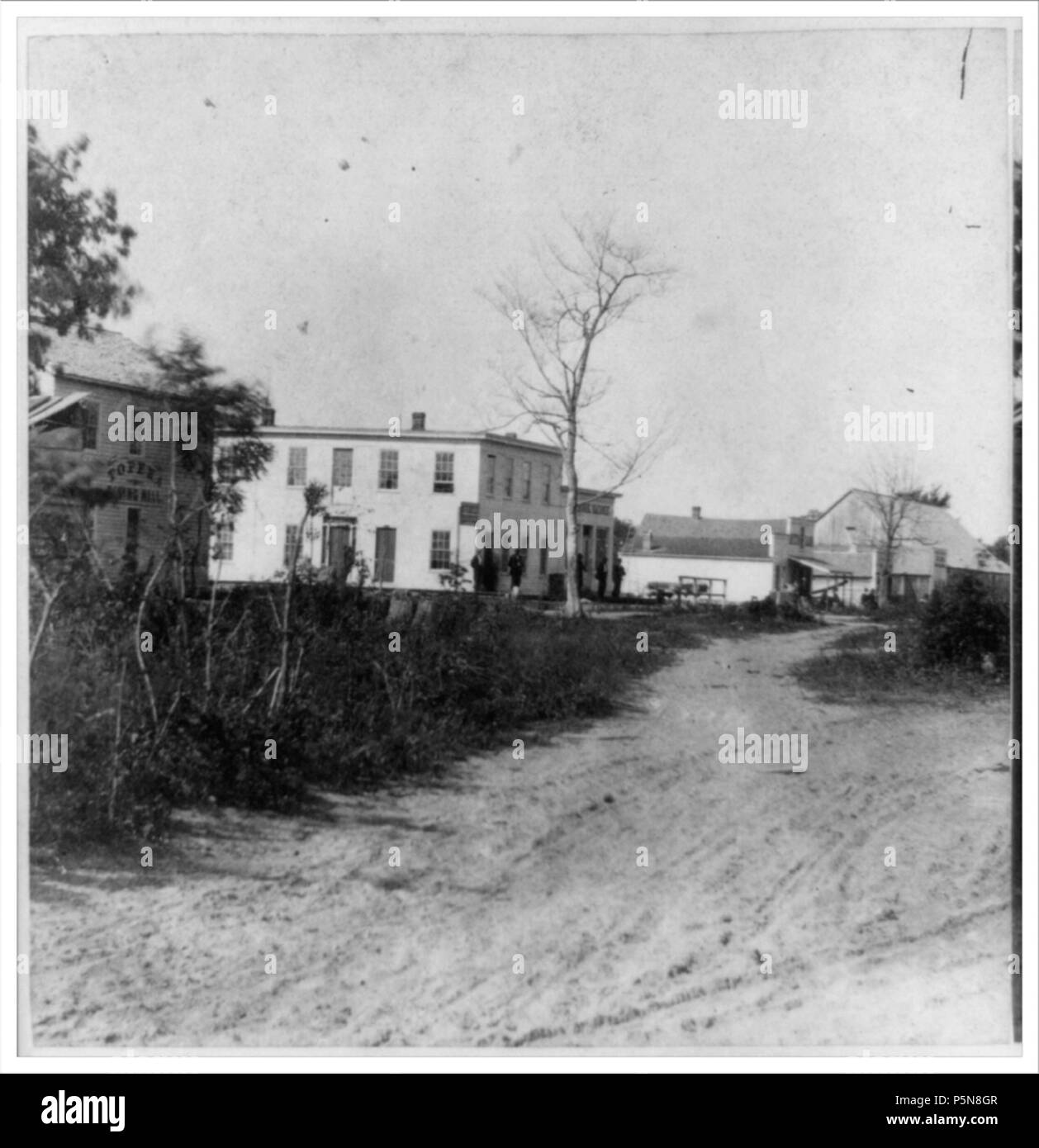 N/A. Anglais : voir au dépôt de Topeka, Kansas, États-Unis. 1867. Alexander Gardner (1821-1882) Noms alternatifs Alex. Gardner ; A. Gardner ; Alexander Description photographe écossais Gardiner et photographe de guerre Date de naissance/décès 17 Octobre 1821 10 décembre 1882 Lieu de naissance/décès Paisley Washington D.C. 1856-1871 Période de travail lieu de travail Washington D.C. le contrôle d'autorité : Q661176 VIAF:57416946 ISNI:0000 0000 8137 0767 ULAN:500115196 RCAC:n:NLA79060231 35905780 436 WorldCat Depot ca1867 Topeka Kansas USA 5096005535 Banque D'Images