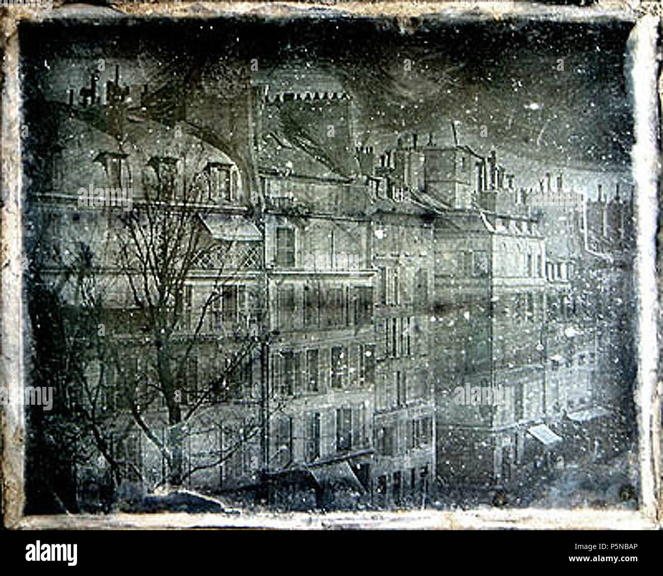 N/A : eština Daguerrova bytu Pohled z. 1839. Deutsch : Blick aus Daguerres Wohnung, 1839 English : La vue de la maison Daguerres . 1839. Louis Daguerre (1787-1851) Noms alternatifs Louis Jacques Mandé Daguerre, physicien français Description photographe, peintre, inventeur et chimiste Date de naissance/décès 18 Novembre 1787 10 juillet 1851 Lieu de naissance/décès Cormeilles-en-Parisis Bry-sur-Marne contrôle d'autorité : Q131405 VIAF:44310225 ISNI:0000 0001 1471 4125 ULAN:500022993 RCAC:n87136265 Bibliothèque ouverte:OL2409647WorldCat 405 un appartement Daguerre Banque D'Images