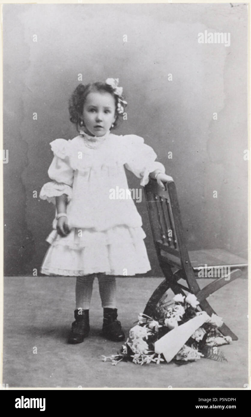 N/A. Anglais : Anna Blaman (1905-1960) en tant qu'enfant, autour de 1910 . 1910. Photographe inconnu 104 Anna Blaman (1905-1960) en tant qu'enfant, vers 1910 Banque D'Images