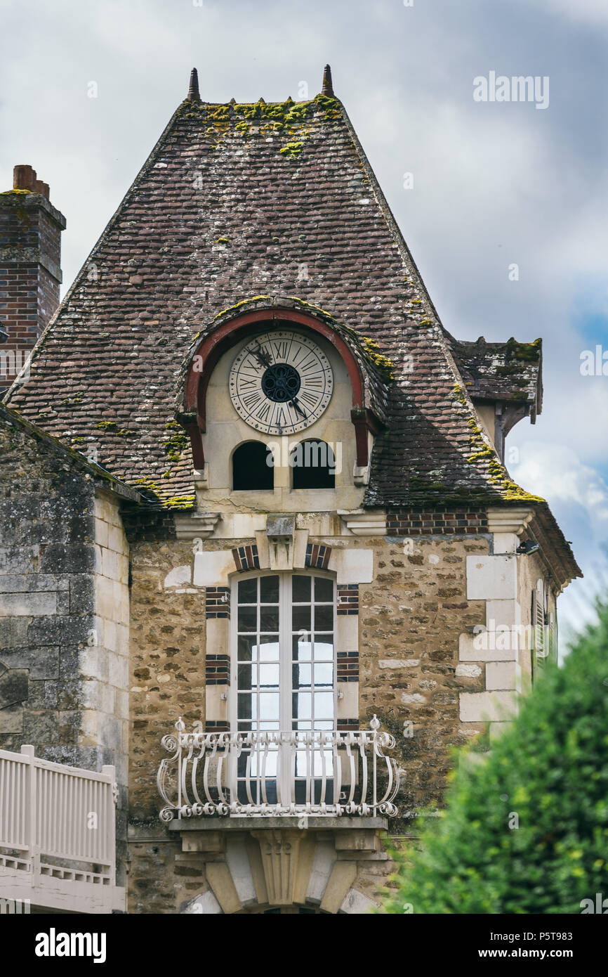 En France l'abbaye de Pontigny, l'ancienne abbaye cistercienne en France, l'un des cinq plus anciens et les plus importants monastères de l'ordre. Banque D'Images